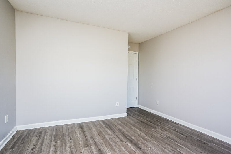 1,350/Mo, 4819 Royal Run Dr Memphis, TN 38128 Bedroom View