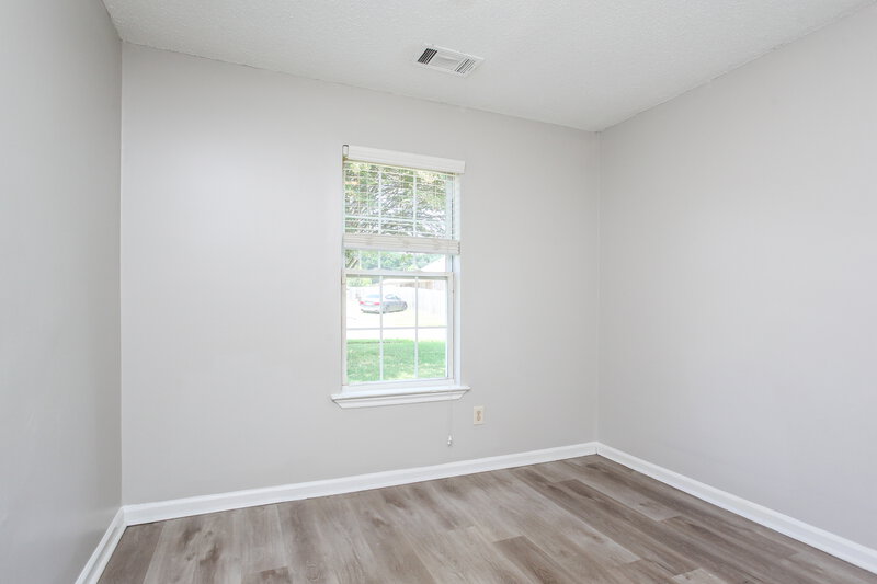 1,555/Mo, 4671 Lindawood Lane Memphis, TN 38128 Bedroom View 2