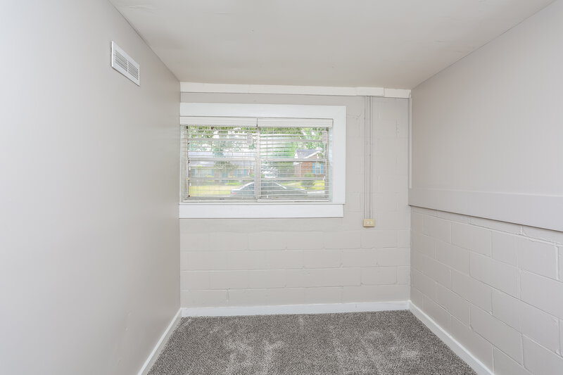 2,300/Mo, 3259 Powers Rd Memphis, TN 38128 Bedroom View