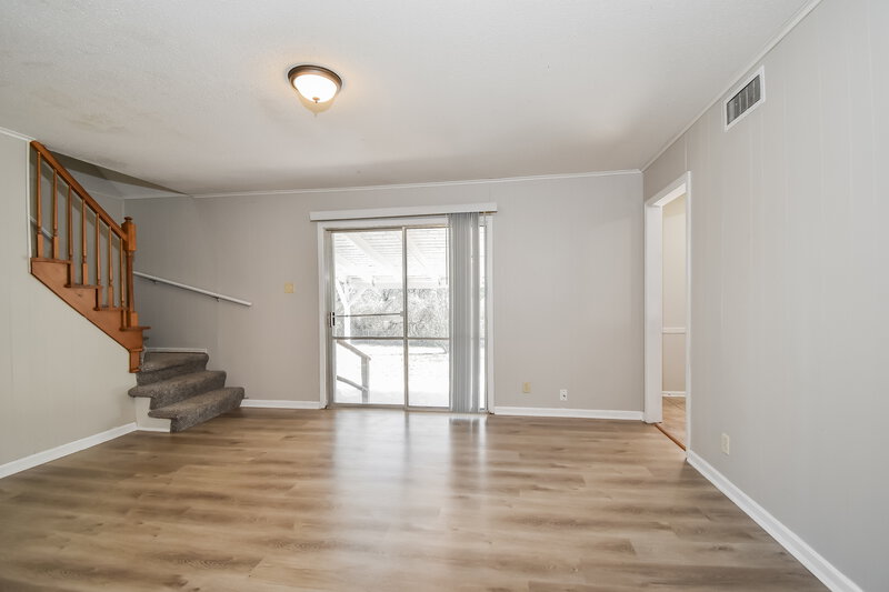 1,785/Mo, 3188 Bluefield St Memphis, TN 38128 Living Room View