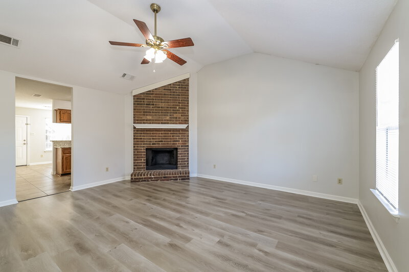 1,670/Mo, 2581 Arborgreen Cove Memphis, TN 38133 Living Room View