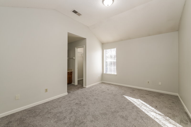 1,670/Mo, 2581 Arborgreen Cove Memphis, TN 38133 Main Bedroom View 2
