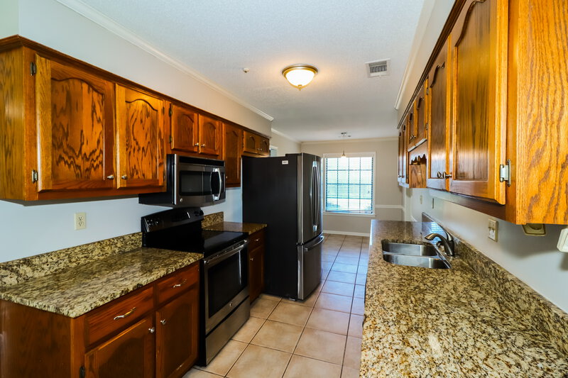 1,600/Mo, 2777 Kate Bond Rd Memphis, TN 38133 Kitchen View 2