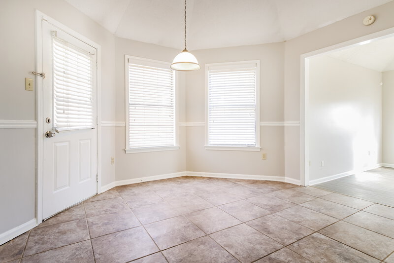 1,635/Mo, 2690 Cotton Ridge Dr Memphis, TN 38133 Dining Room View