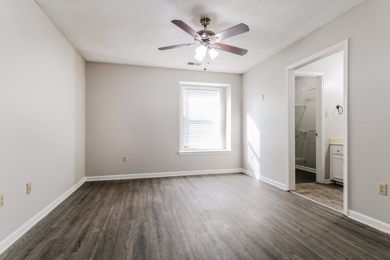 1,635/Mo, 2690 Cotton Ridge Dr Memphis, TN 38133 Main Bedroom View 2