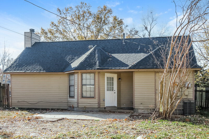 1,635/Mo, 2690 Cotton Ridge Dr Memphis, TN 38133 Rear View