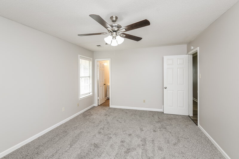 1,670/Mo, 2709 Rustic Dr Memphis, TN 38133 Main Bedroom View 2