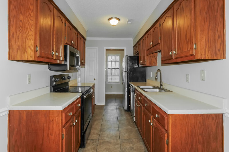 1,610/Mo, 2590 Laurelcrest Dr Memphis, TN 38133 Kitchen View