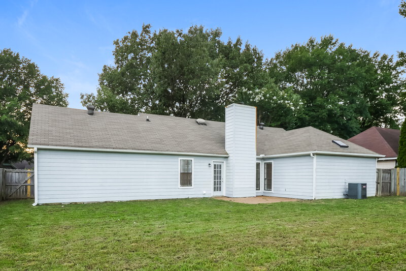 1,610/Mo, 2590 Laurelcrest Dr Memphis, TN 38133 Rear View 2
