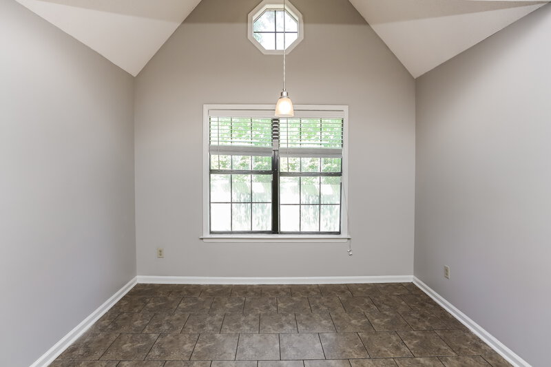 1,680/Mo, 7850 Deer Cove Memphis, TN 38133 Dining Room View