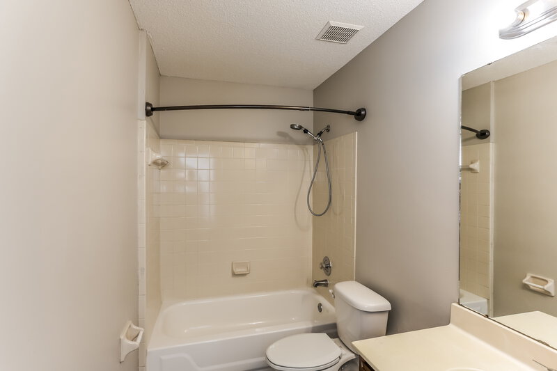 1,680/Mo, 7850 Deer Cove Memphis, TN 38133 Bathroom View