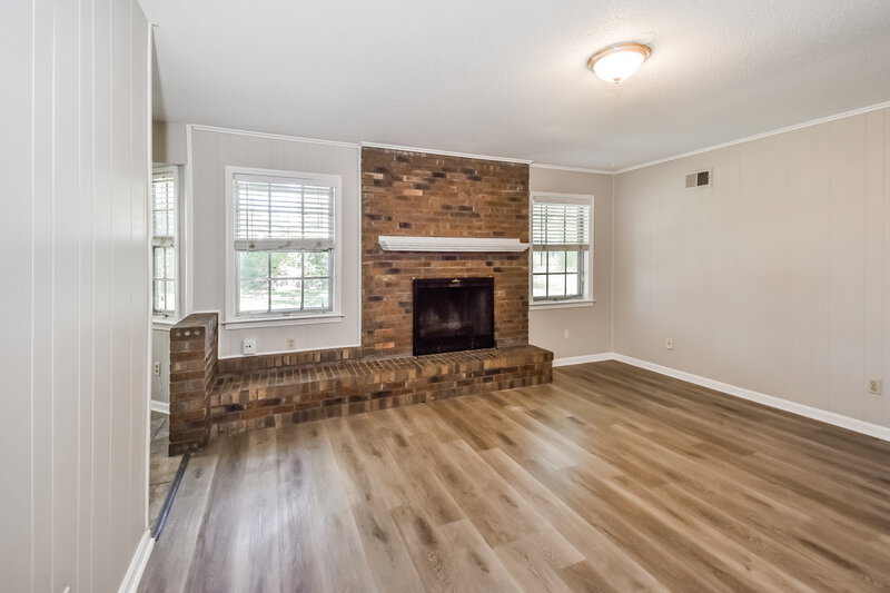 1,375/Mo, 6300 Branderham Dr Memphis, TN 38134 Living Room View