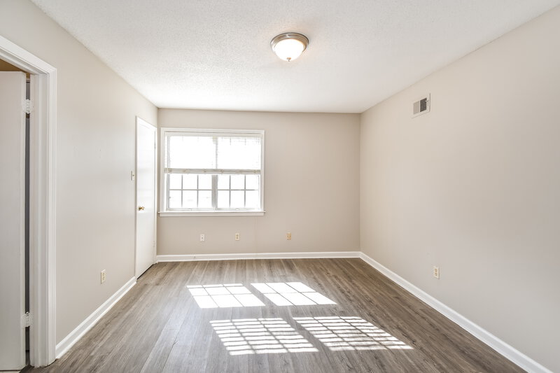 1,375/Mo, 6300 Branderham Dr Memphis, TN 38134 Main Bedroom View