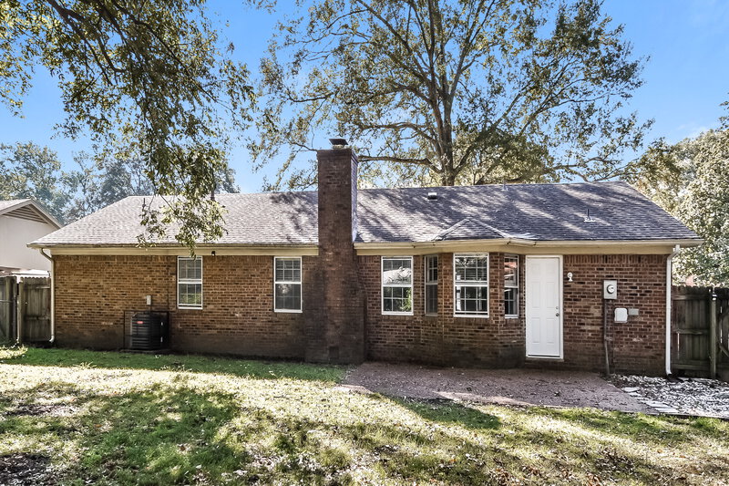 1,375/Mo, 6300 Branderham Dr Memphis, TN 38134 Rear View 2