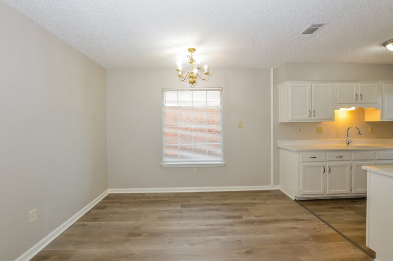 1,390/Mo, 6597 Sungate Dr S Memphis, TN 38135 Dining Room View 2