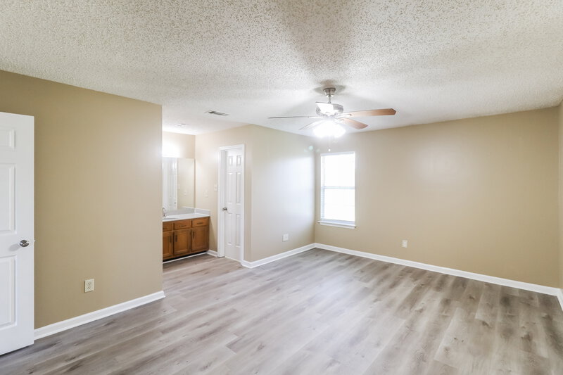 1,735/Mo, 3650 Dawnridge Cove Memphis, TN 38135 Main Bedroom View 2