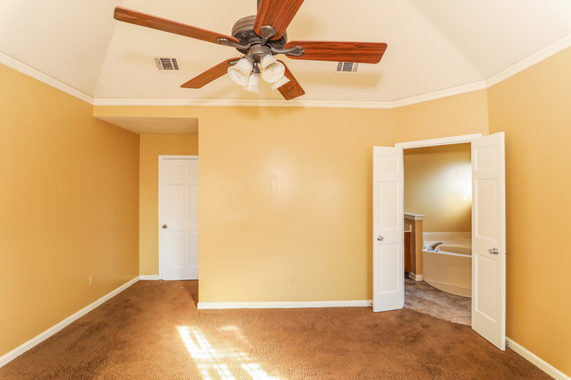 3,430/Mo, 3833 Altruria Rd Memphis, TN 38135 Master Bedroom View 3