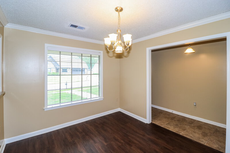 2,140/Mo, 5672 Remsen Ave Memphis, TN 38135 Dining Room View
