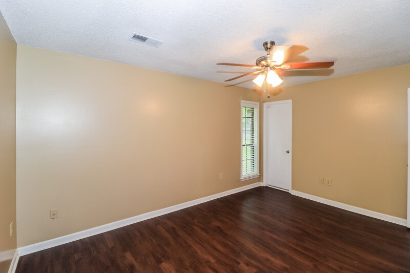 2,140/Mo, 5672 Remsen Ave Memphis, TN 38135 Main Bedroom View