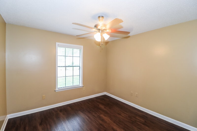 2,140/Mo, 5672 Remsen Ave Memphis, TN 38135 Bedroom View