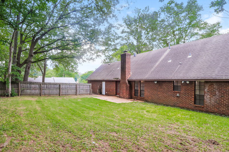 2,140/Mo, 5672 Remsen Ave Memphis, TN 38135 Rear View 2