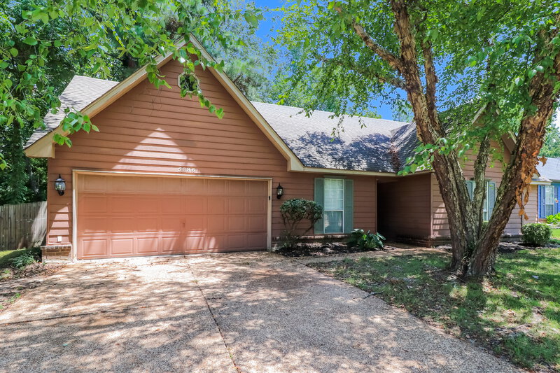 2,400/Mo, 5686 Richburg Rd Memphis, TN 38135 Front View