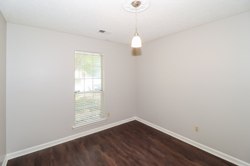 2,400/Mo, 5686 Richburg Rd Memphis, TN 38135 Dining Room View
