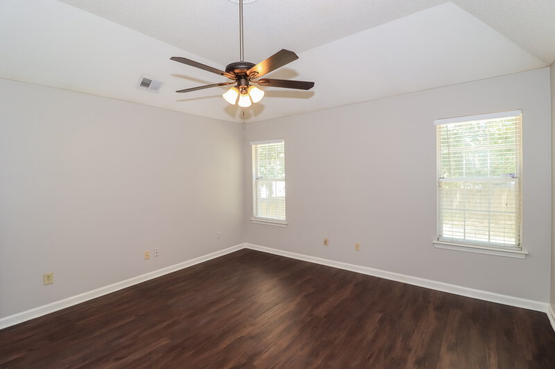 2,400/Mo, 5686 Richburg Rd Memphis, TN 38135 Main Bedroom View 2