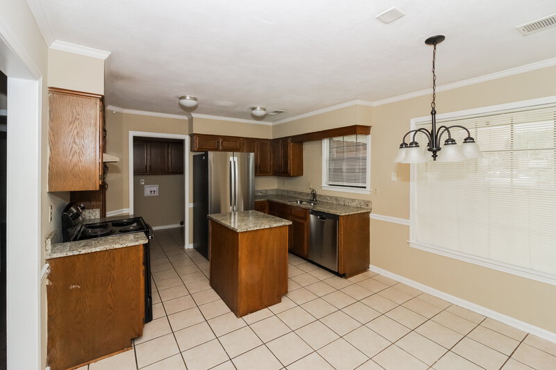 1,620/Mo, 4760 Barkshire Dr Memphis, TN 38141 Dining Room View