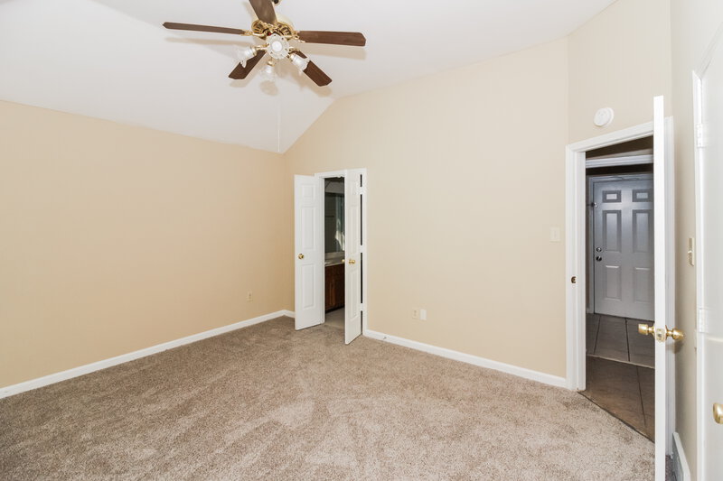 1,620/Mo, 4760 Barkshire Dr Memphis, TN 38141 Main Bedroom View