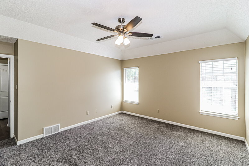 1,610/Mo, 5415 Ross Rd Memphis, TN 38141 Main Bedroom View 2