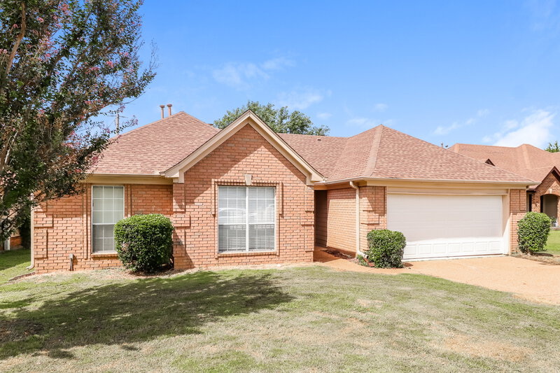 1,580/Mo, 6458 Valley Oak Dr Memphis, TN 38141 Front View