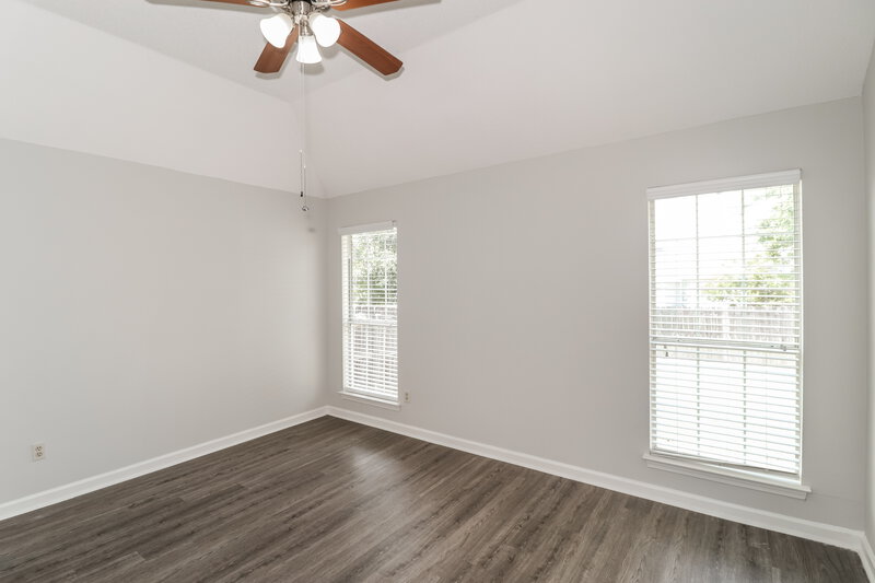 1,580/Mo, 6458 Valley Oak Dr Memphis, TN 38141 Main Bedroom View