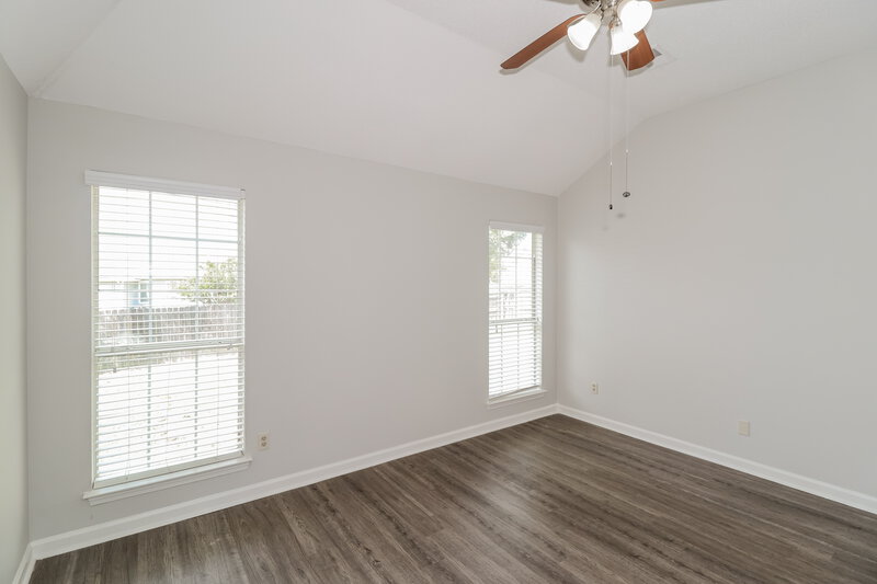 1,580/Mo, 6458 Valley Oak Dr Memphis, TN 38141 Main Bedroom View 2