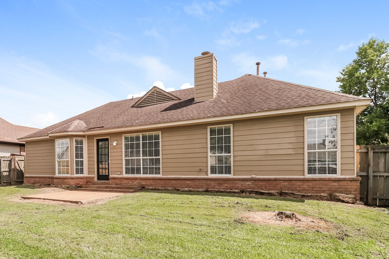 1,580/Mo, 6458 Valley Oak Dr Memphis, TN 38141 Rear View 2