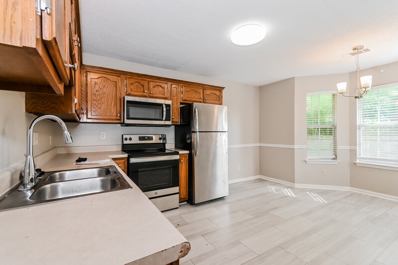 1,720/Mo, 4895 Copper Valley Cove Memphis, TN 38141 Kitchen View 2