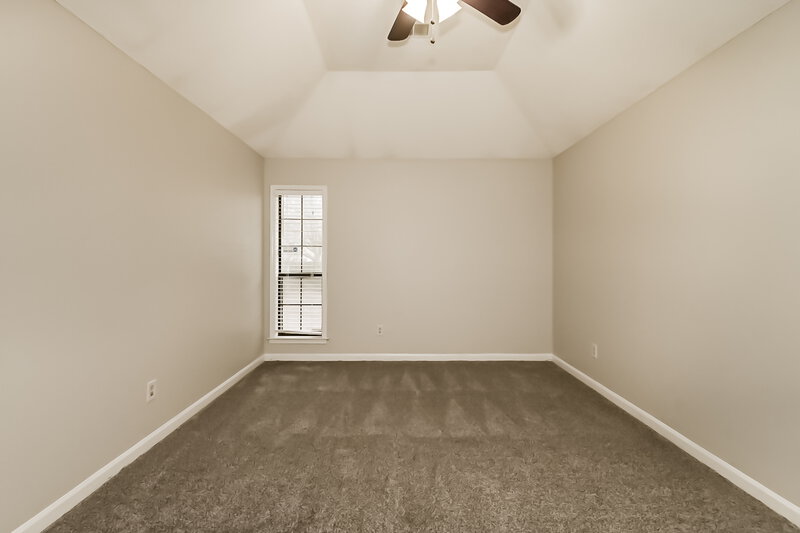 1,460/Mo, 4780 Barkshire Dr Memphis, TN 38141 Main Bedroom View