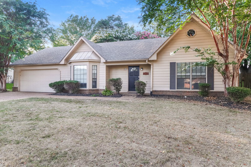 1,550/Mo, 6638 Meadow Bend Dr Memphis, TN 38141 Front View