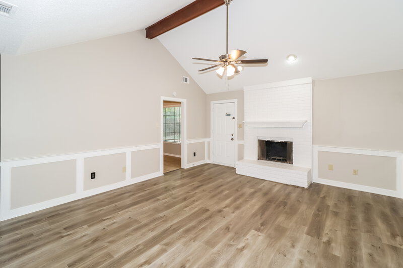 1,550/Mo, 6638 Meadow Bend Dr Memphis, TN 38141 Living Room View