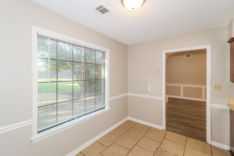 1,550/Mo, 6638 Meadow Bend Dr Memphis, TN 38141 Breakfast Nook View