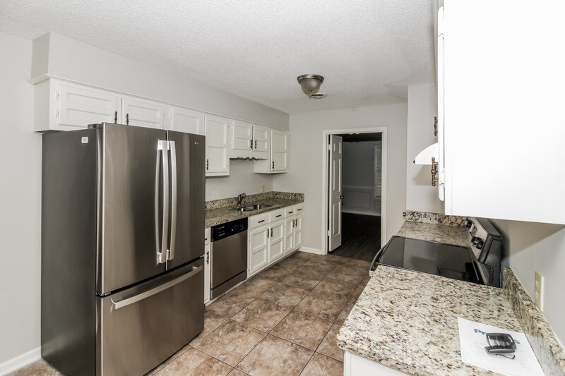 1,815/Mo, 4580 Blandford Dr Memphis, TN 38141 Kitchen View