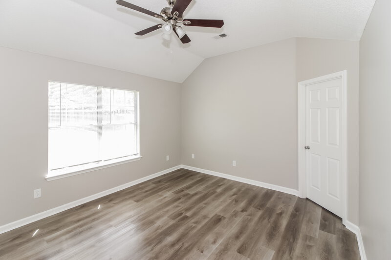 1,610/Mo, 6633 May Springs Dr Memphis, TN 38141 Main Bedroom View