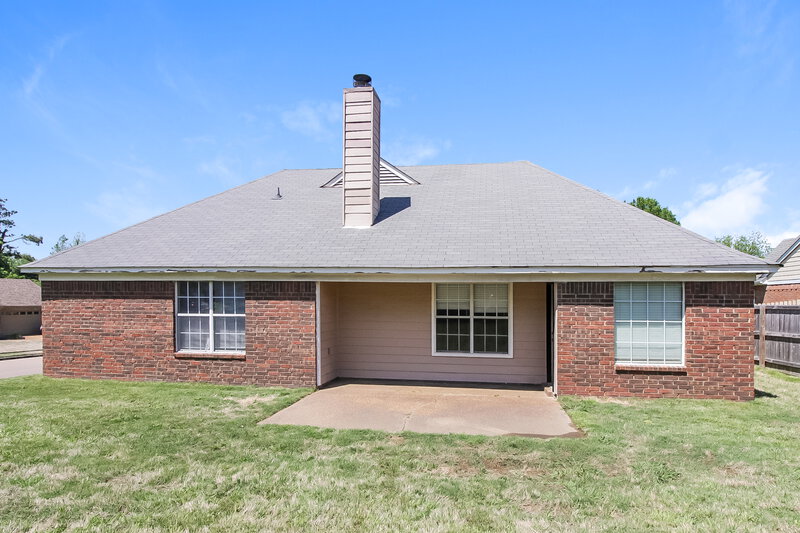 1,610/Mo, 6633 May Springs Dr Memphis, TN 38141 Rear View