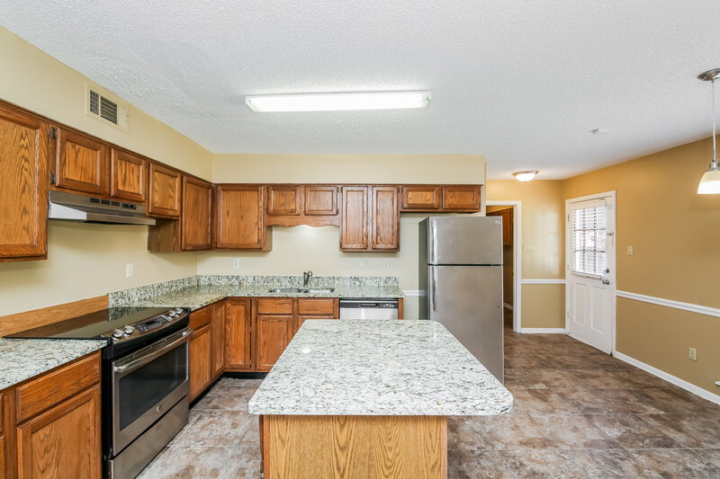 2,185/Mo, 2045 Shetland Cove Cordova, TN 38016 Kitchen View