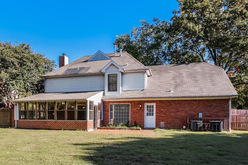 2,185/Mo, 2045 Shetland Cove Cordova, TN 38016 Rear View