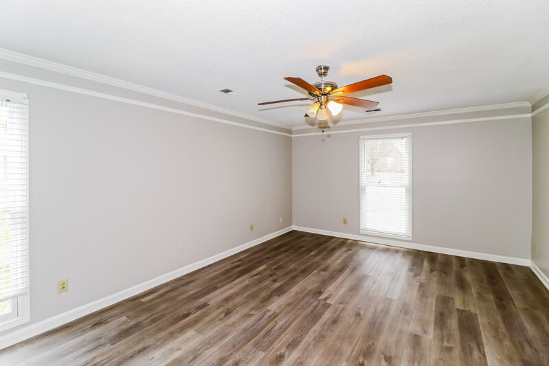 2,700/Mo, 10208 Woodland Hills Dr Cordova, TN 38018 Main Bedroom View 2