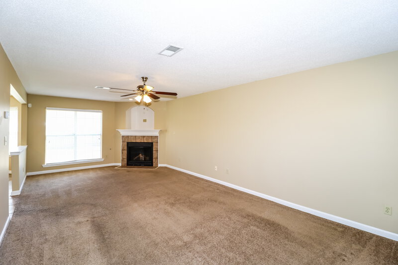 2,175/Mo, 6376 Kelsey Lauren Cove Millington, TN 38053 Living Room View