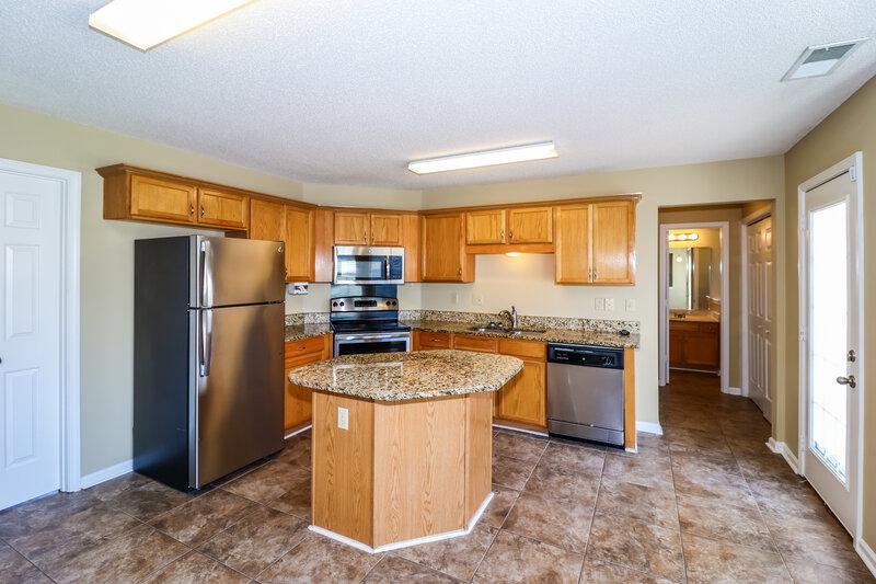 2,175/Mo, 6376 Kelsey Lauren Cove Millington, TN 38053 Kitchen View