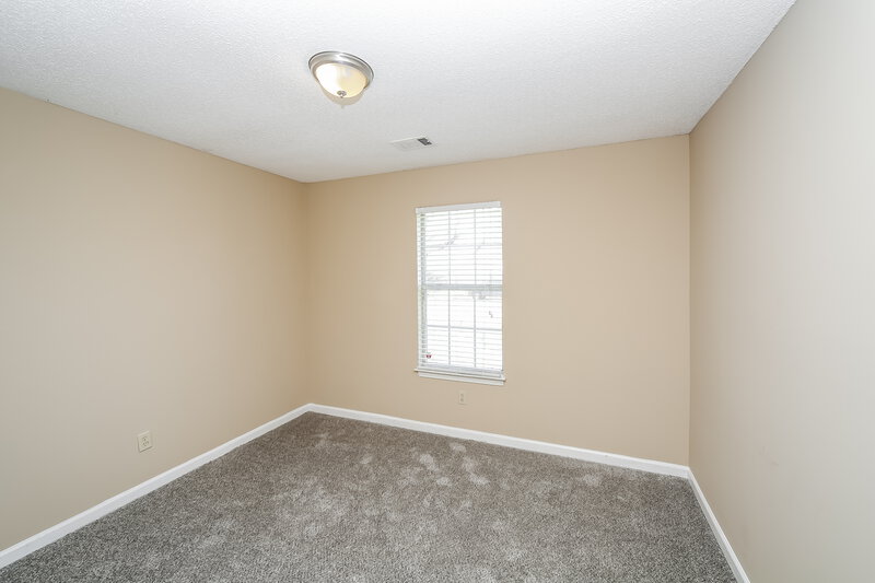 1,570/Mo, 4111 Long Creek Rd Memphis, TN 38125 Bedroom View 2