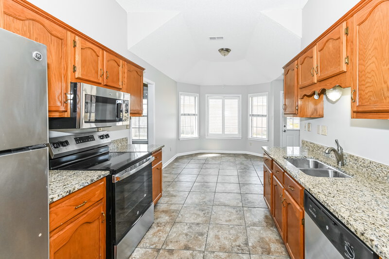 1,935/Mo, 5505 Patsy Cir E Memphis, TN 38125 Kitchen View